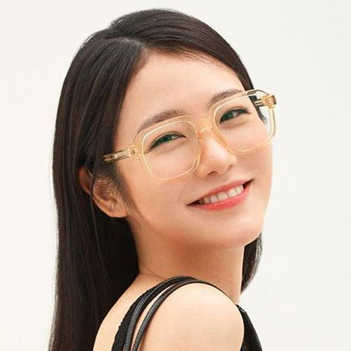 프로젝트프로덕트 안경 FS22 C07 김나영 착용