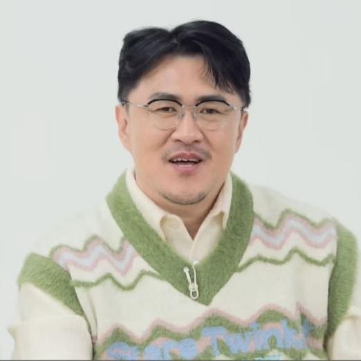 루클래식 안경 AT5 C01 데프콘 착용